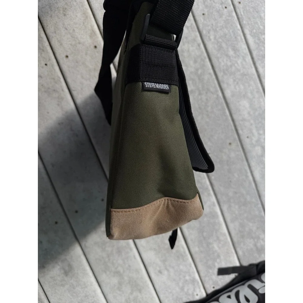 Steve Madden Barnett Avenue Messenger Bag Mens Large Olive Green Workwear MM-350